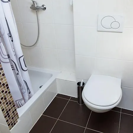 Warm In Eifel With Terrace Apartamento Neuheilenbach